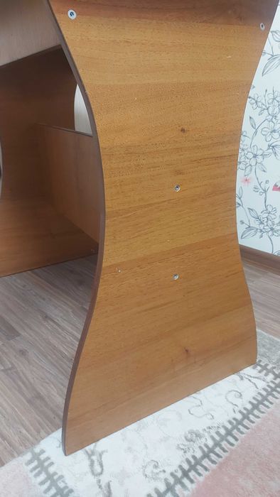 Стол для кухни небольшой