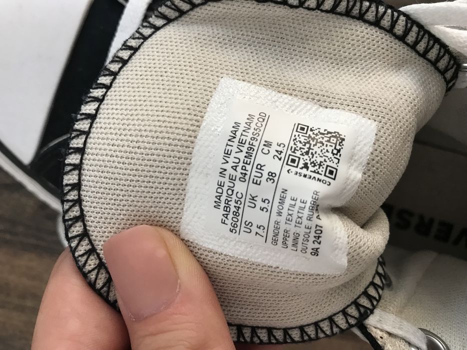 Adidasi Converse