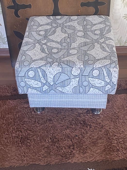 Диван, кресло, пуфик, подушки бу в хорошем состоянии, цена договорная