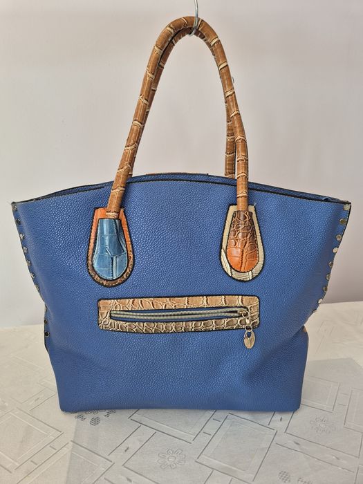 Продавам дамски чанти