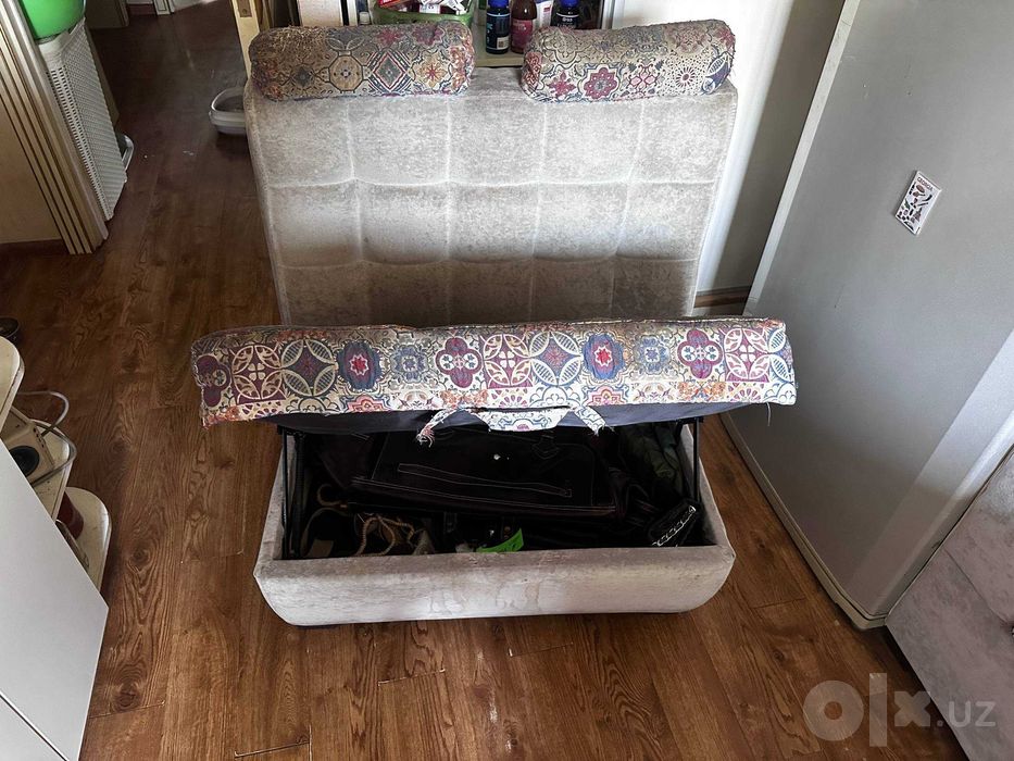 СРОЧНО! Продается кухонный диван