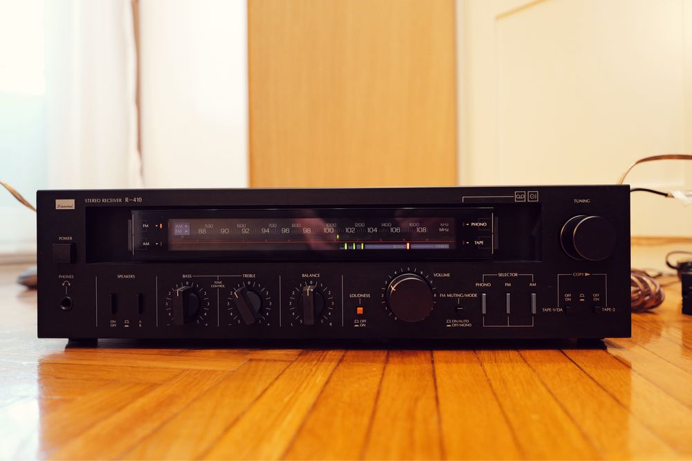 Sansui R-410 Amplificator receiver stereo FM AM
