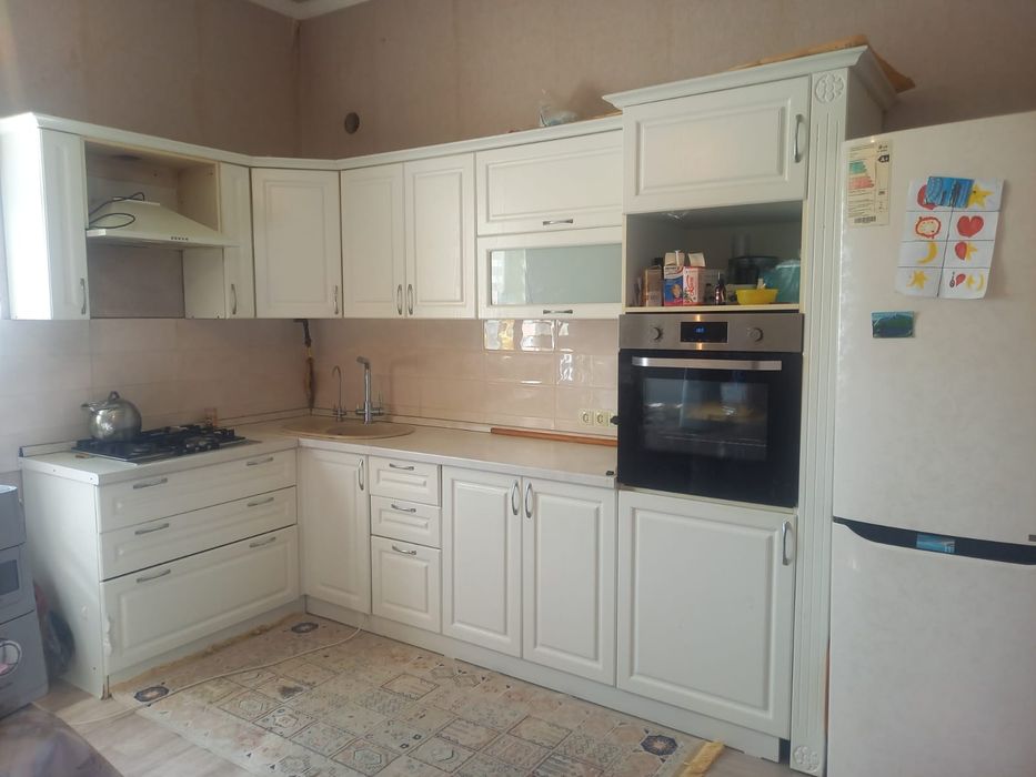 Кухонный гарнитур сатылады