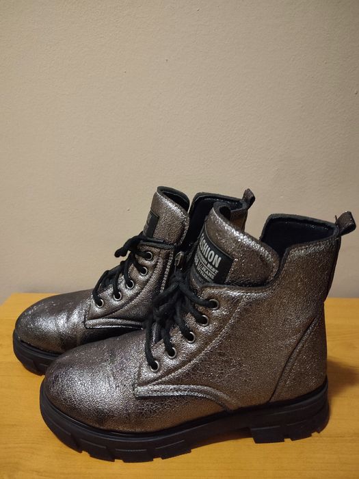 Ботуши, 36, боти 35 сребристосиво, ном 34 леопардов принт