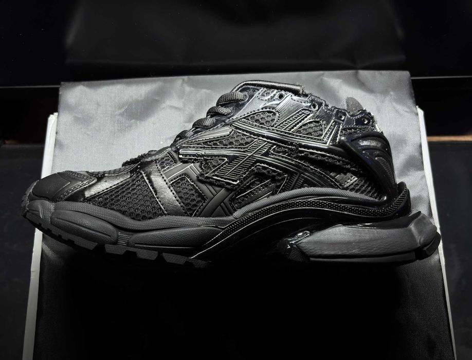 Balenciaga Runner