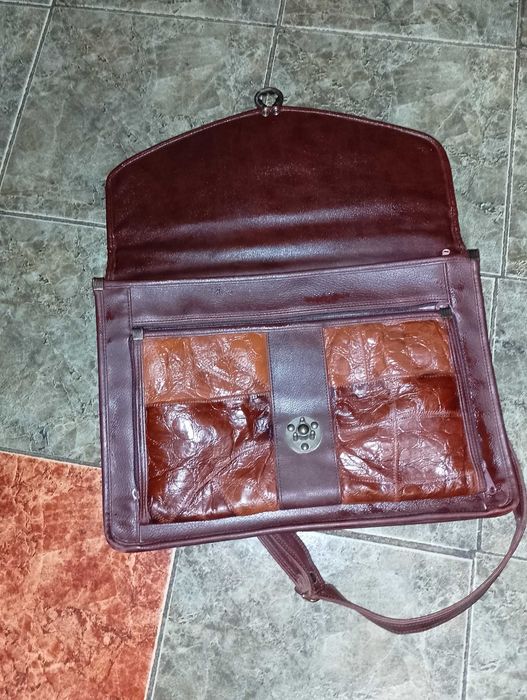 Дамска чанта на Марк Шантал , дамски ранички и чанта,,клъч"