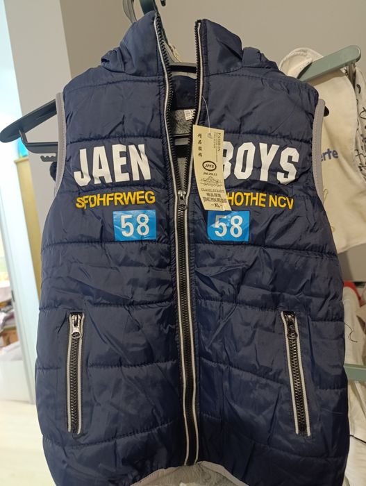 Детская жилетка для мальчика