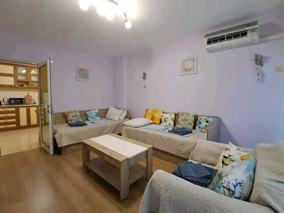 Дава се под наем Двустаен апартамент в Бургас, Лазур - 65 кв.м за 402.9 € - Снимка #3