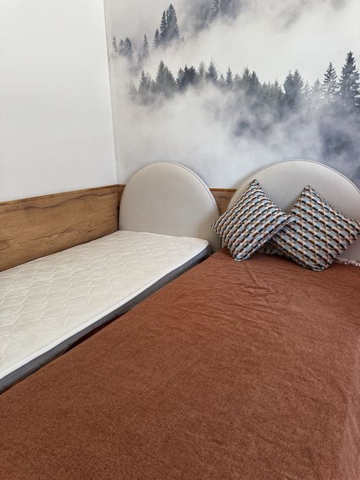 Продам кровати с матрасами