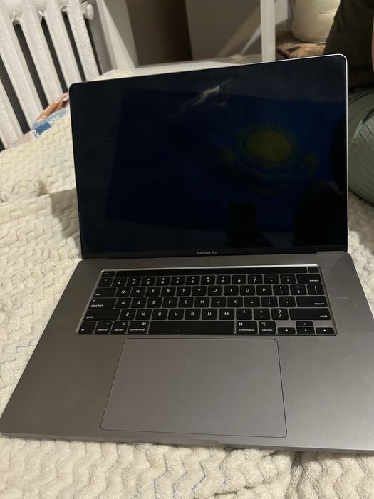 Прдам срочно макбук про