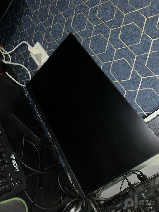 Redmi 24 monitor sotiladi