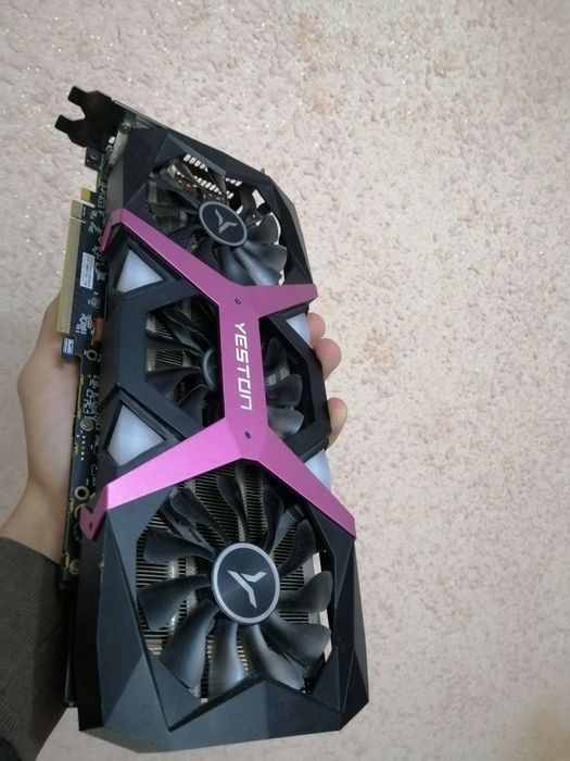 Xeon e5 2680 v4 rx 590 8gb
