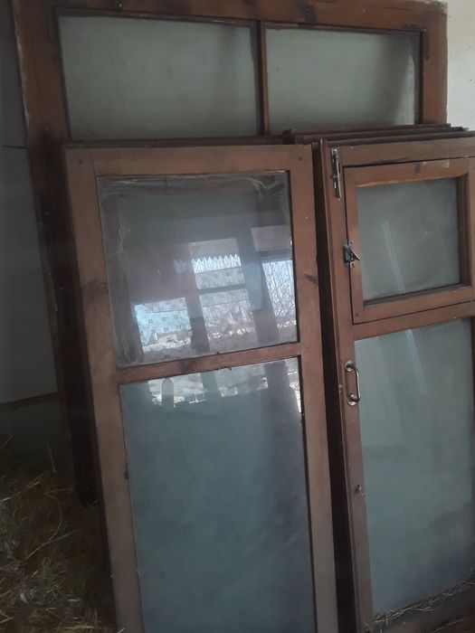 Eshiklar Rom yaxshi holatda