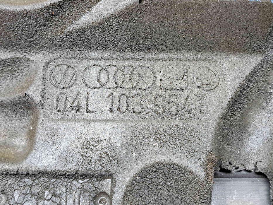 Capac motor Skoda Octavia 3 Combi (5E5) [Fabr 2012-prezent] 04L103954T