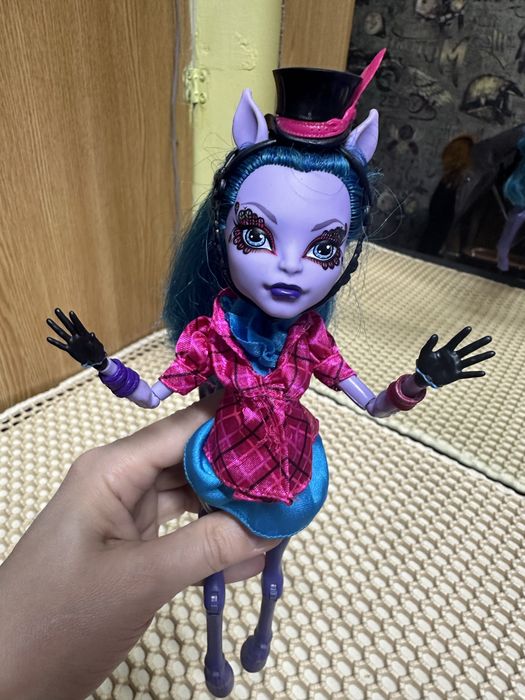 Продам куклу монстр хай!