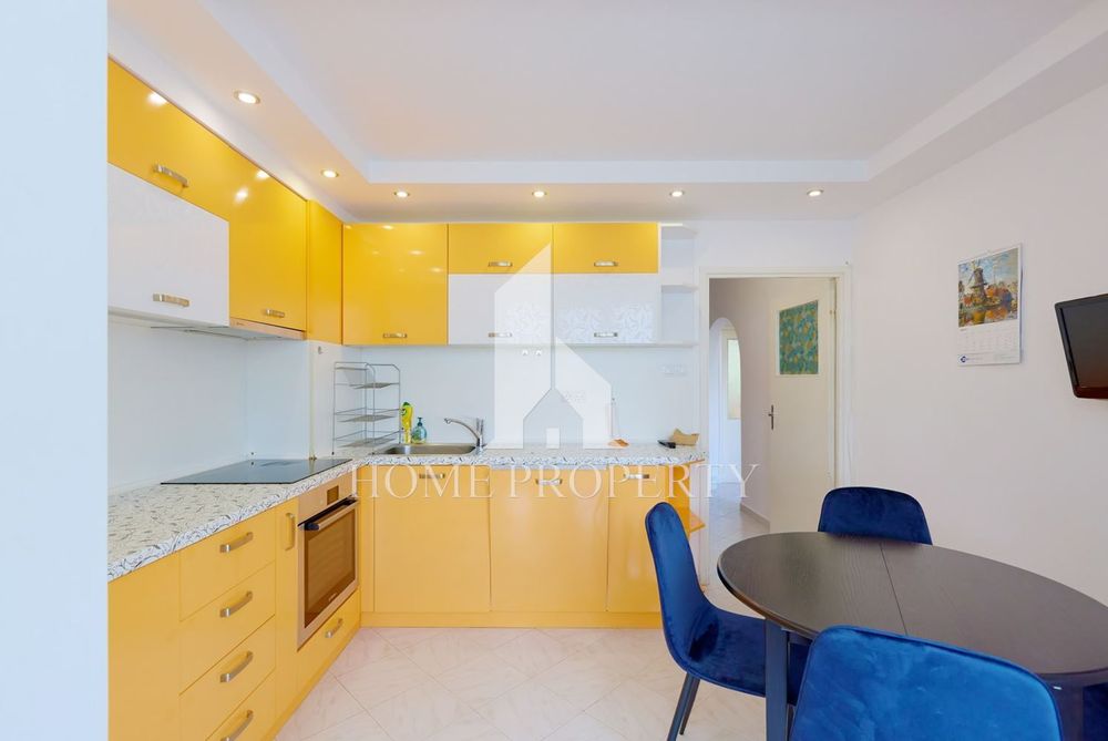 3-стаен в София-Младост 2 площ 110 цена 1600