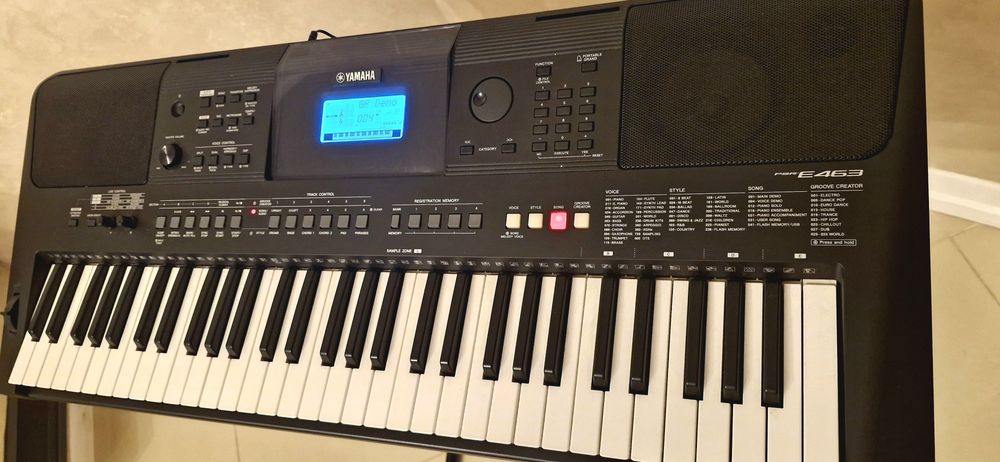 Orga Yamaha psr E 463