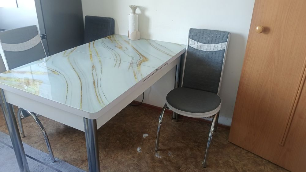 Продам обеденную зону