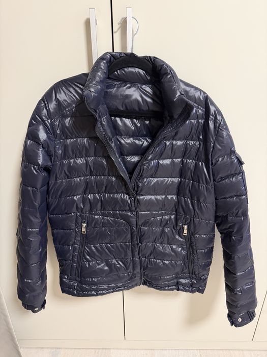 Moncler яке тъмно синьо