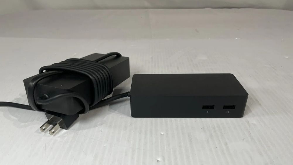 Microsoft 1661 Dock Station Дока станция для Surface + бп 102вт