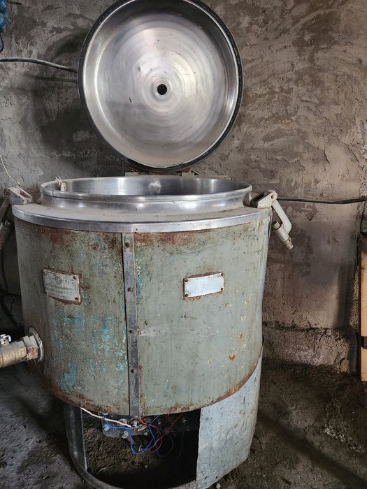 Tovuqni patini tozalaydigan aparat va katyo'l