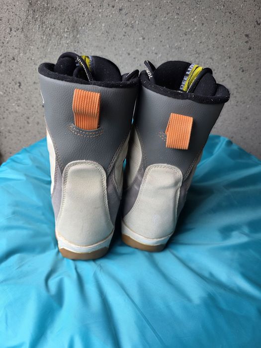 Сноуборд обувки Deluxe