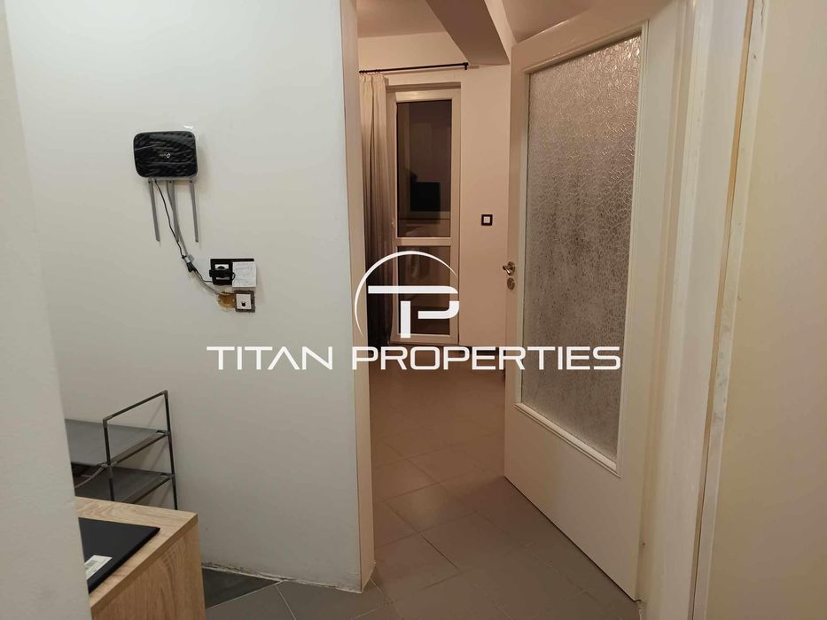 Дава се под наем Двустаен апартамент в Варна, Център - 55 кв.м за 458.49 € - Снимка #6