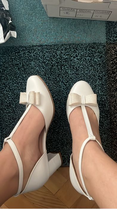 Pantofi albi piele Nicolett