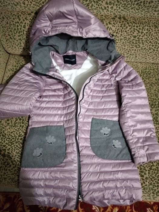 Продам весеннию куртку