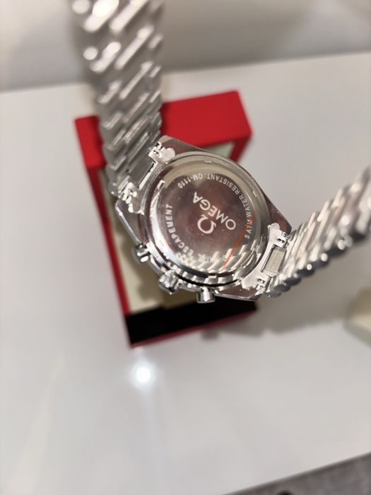 omega speedmaster professional