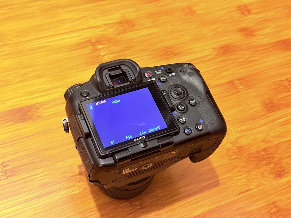Sony A77 Mark II , stare excelenta, kit cu 2 obiective