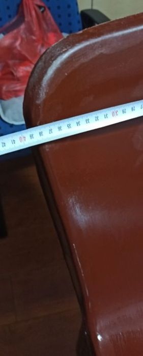 Scaun din fibra de sticla