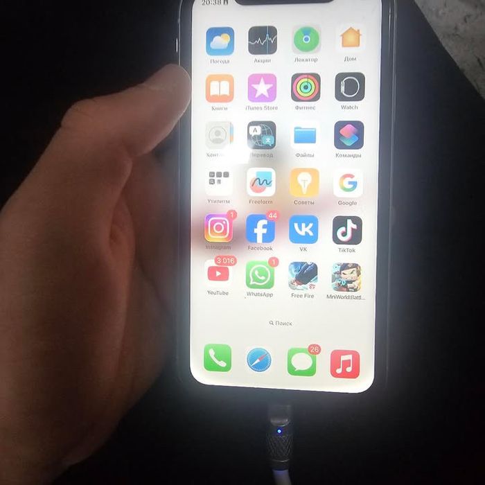 Продается айфон  хр