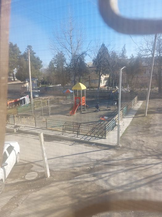 Kitob Guluston MFY dom sotiladi 2xona