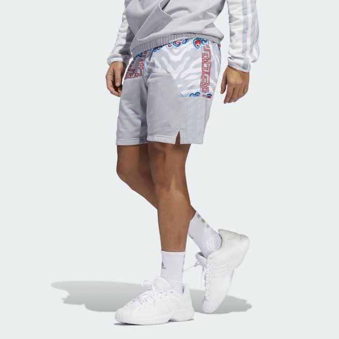 Pantaloni scurți adidas Year of the Tiger