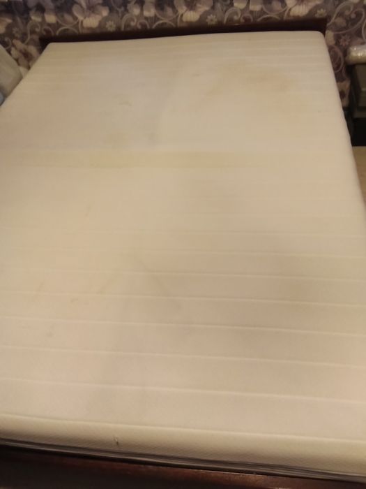 Спалня 150 х 195 с двулицев матрак
