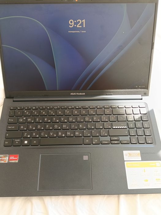 ASUS Vivobook – бърз и запазен лаптоп | Идеален за работа и учене
