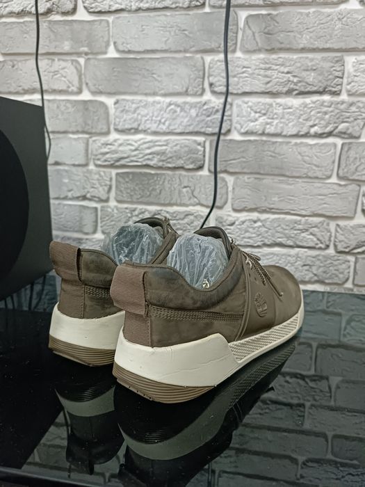 Оригинальные кроссы Timberland