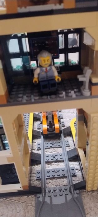 Lego city gară 60469