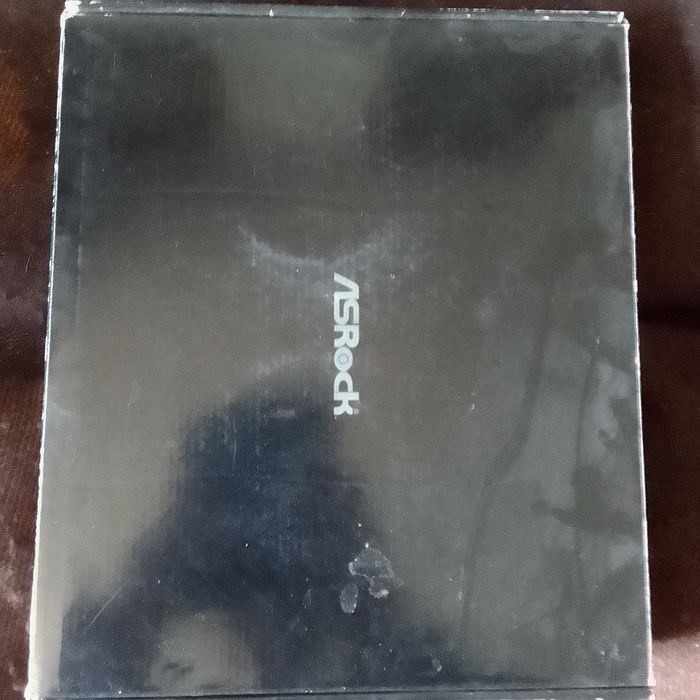 Дънна платка B450 и ASRоck