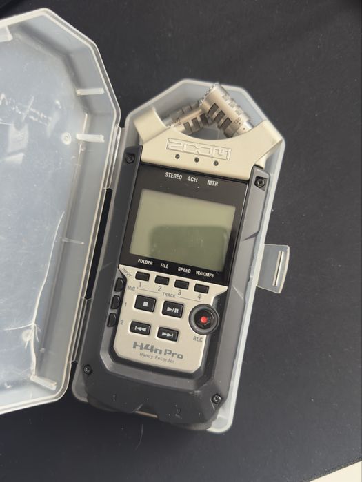 ZOOM H4n Pro reportofon