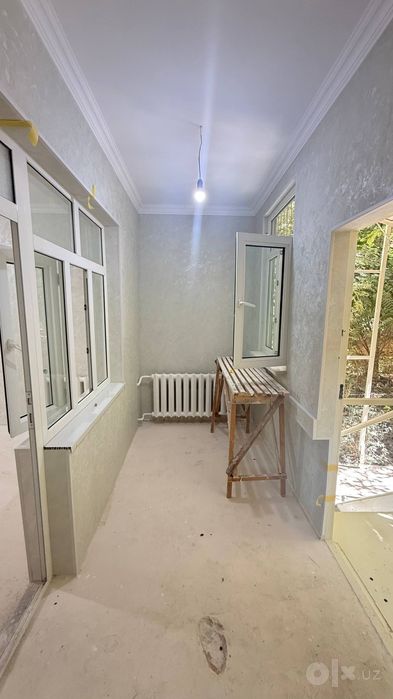 Продаю квартиру Яшнабадский р-он Ташсельмаш 1-ком 1-этаж 4-этажный Дом