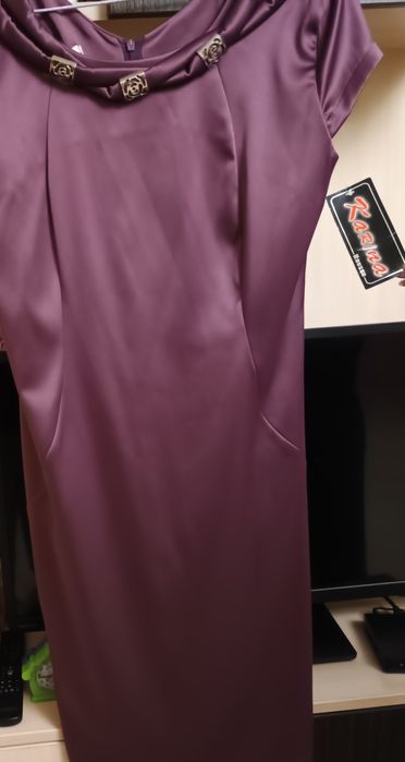 Елегантна дамска рокля