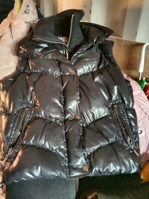 Куртки зимние р.40-42-44