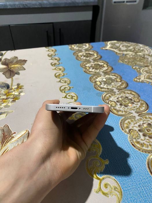 Iphone 12 ochilmgan vakum