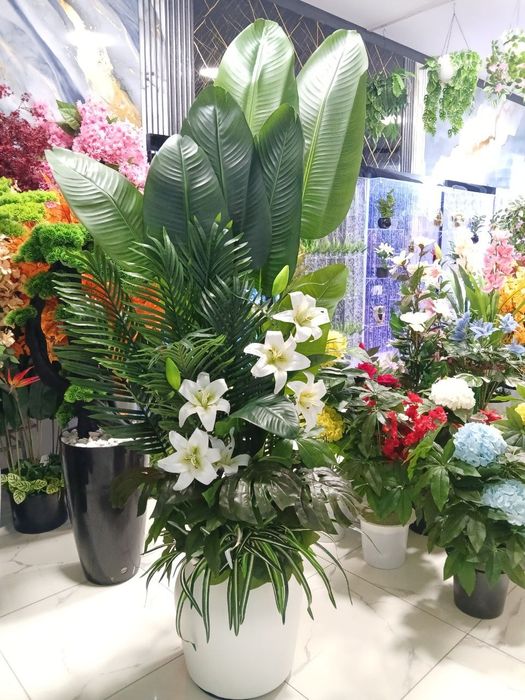 Sun'iy gullar va daraxtlar. Eng katta asartimentda.