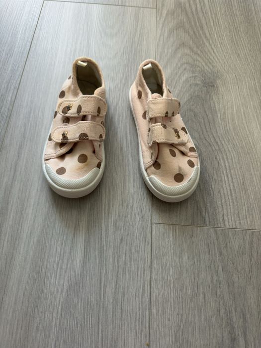 Lot papuci nr. 25 pr fete