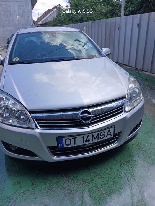 Vând Opel Astra h 1.7 cdti
