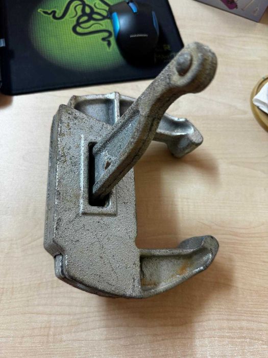 Клиновой замок для опалубки