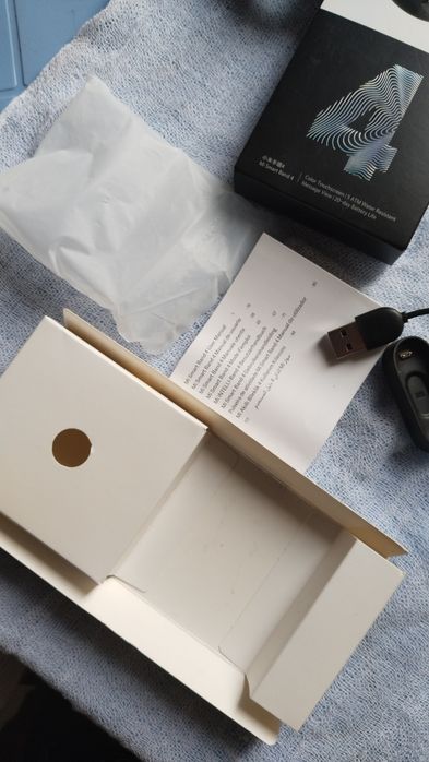 Продаю новые фитнес-браслет